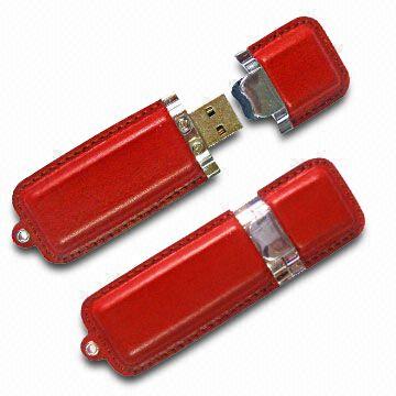 RML07 Leather USB Flash Drive